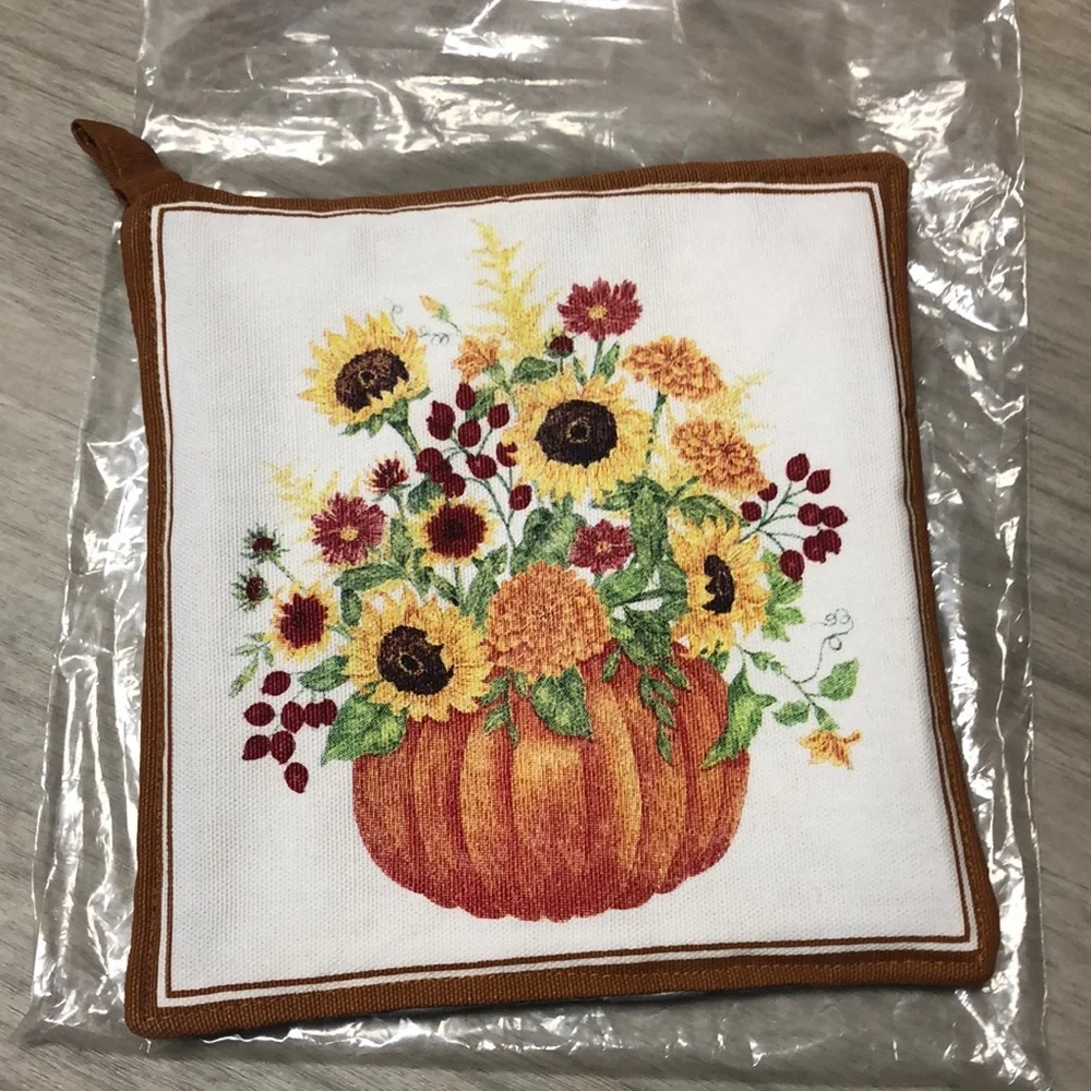 Alice’s Cottage Fall Autumn Potholder